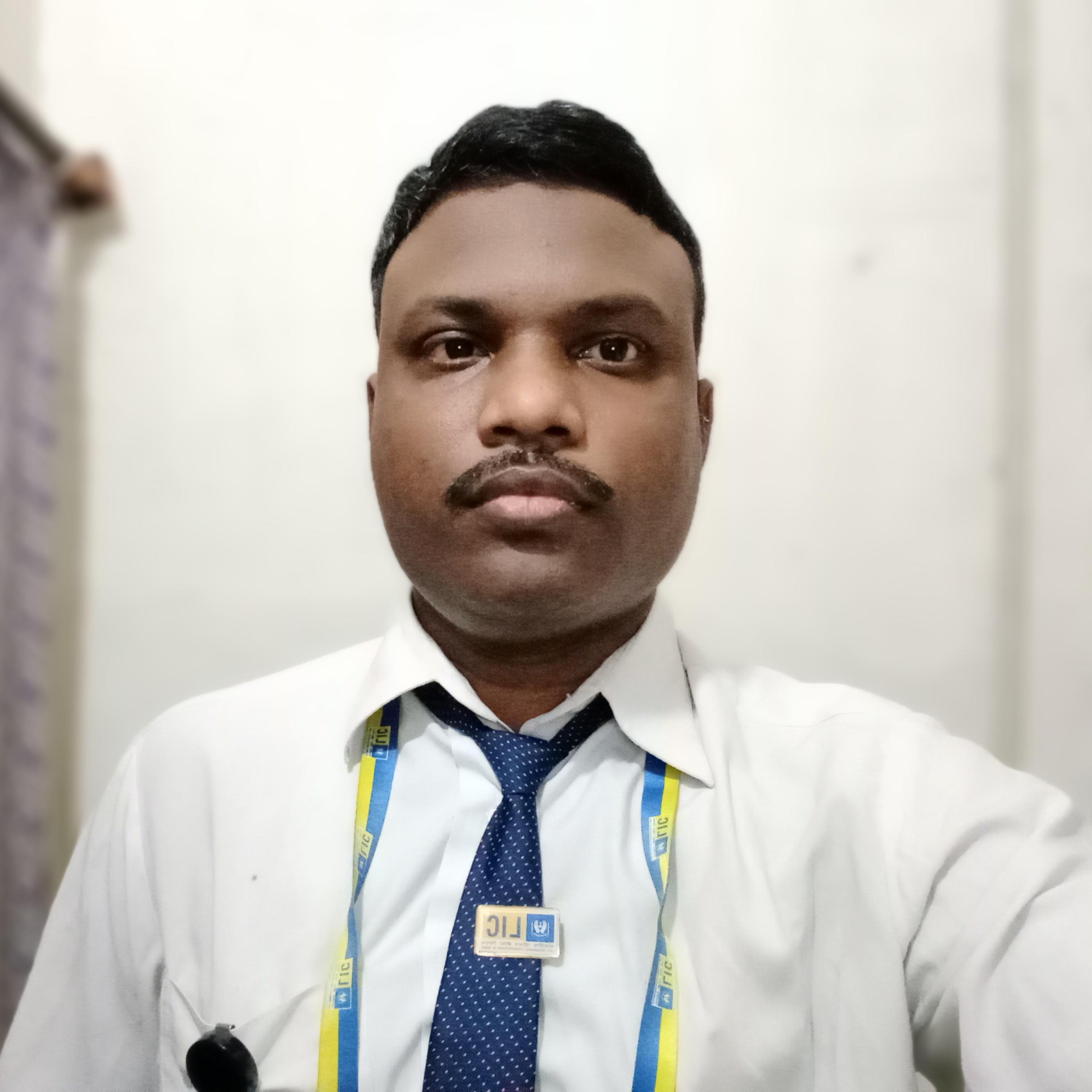 MANOJ KUMAR SARDAR - Insurance Agent in Kolkata